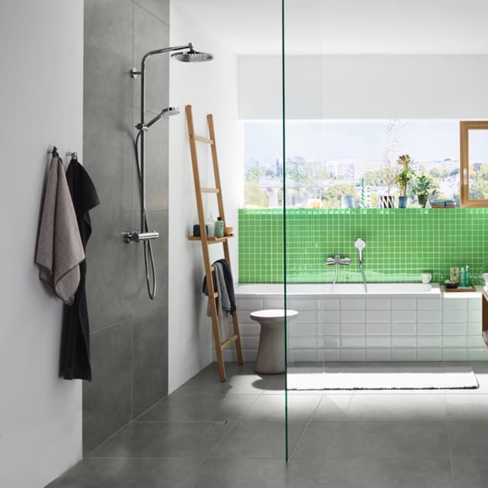 Душевая система Hansgrohe Crometta 27267000 S 240 1jet Showerpipe с термостатом хром