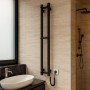 Полотенцесушитель электрический Hygge Family Slim 3.164.045797.BM 1170х140 мм в комплекте со скрытым подключением, черный матовый 80 Вт